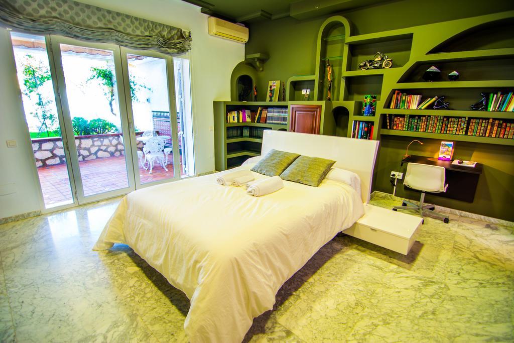 16:9 Los Molinos Suites Almeria Bilik gambar